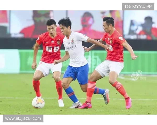 南京排球队强势领跑锦标赛积分榜总分高达96分展现实力